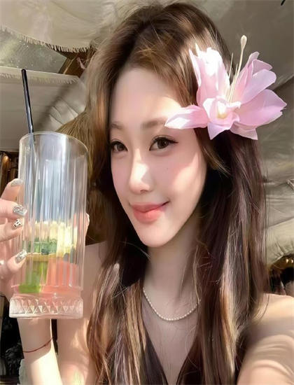 战争片《挚友》选角过程全记录：夜间拍摄的光线控制与画质 感受创作的魅力与挑战